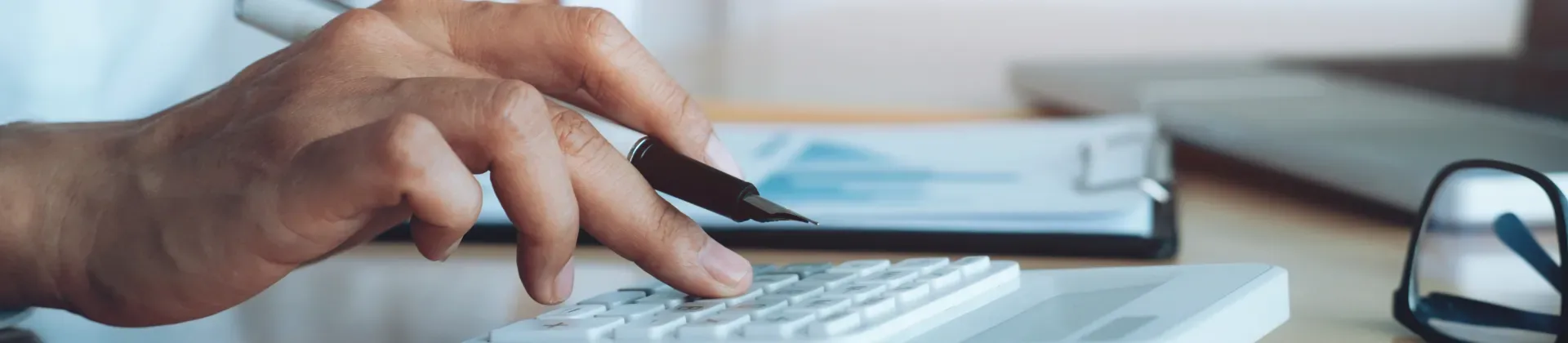 https://hillzcdn.ca/kurumahunterautoltd/4974339838439015-Car_loan calculator.webp